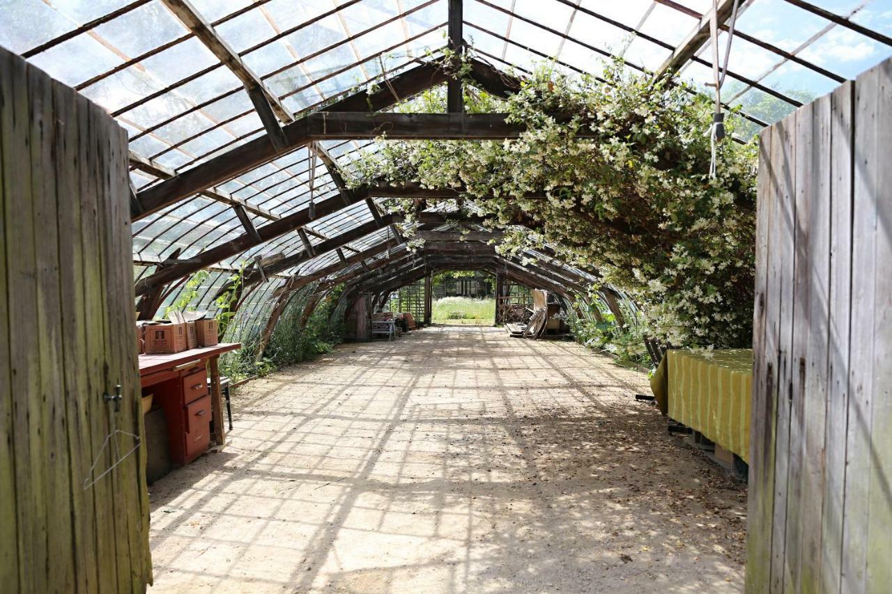 مبيت وإفطار لا هولب Le Jardin Des Sources المظهر الخارجي الصورة